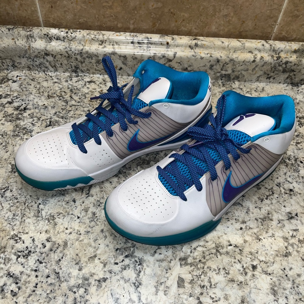 Kobe Bryant shoes draft day